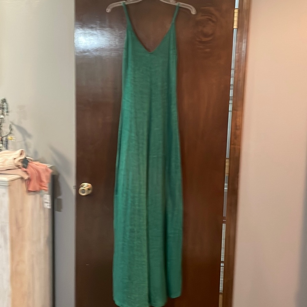 Women’s green maxi dress size medium